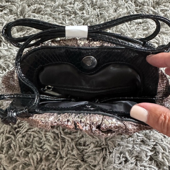 NIB Stella & Dot disco bag! - Picture 3 of 3